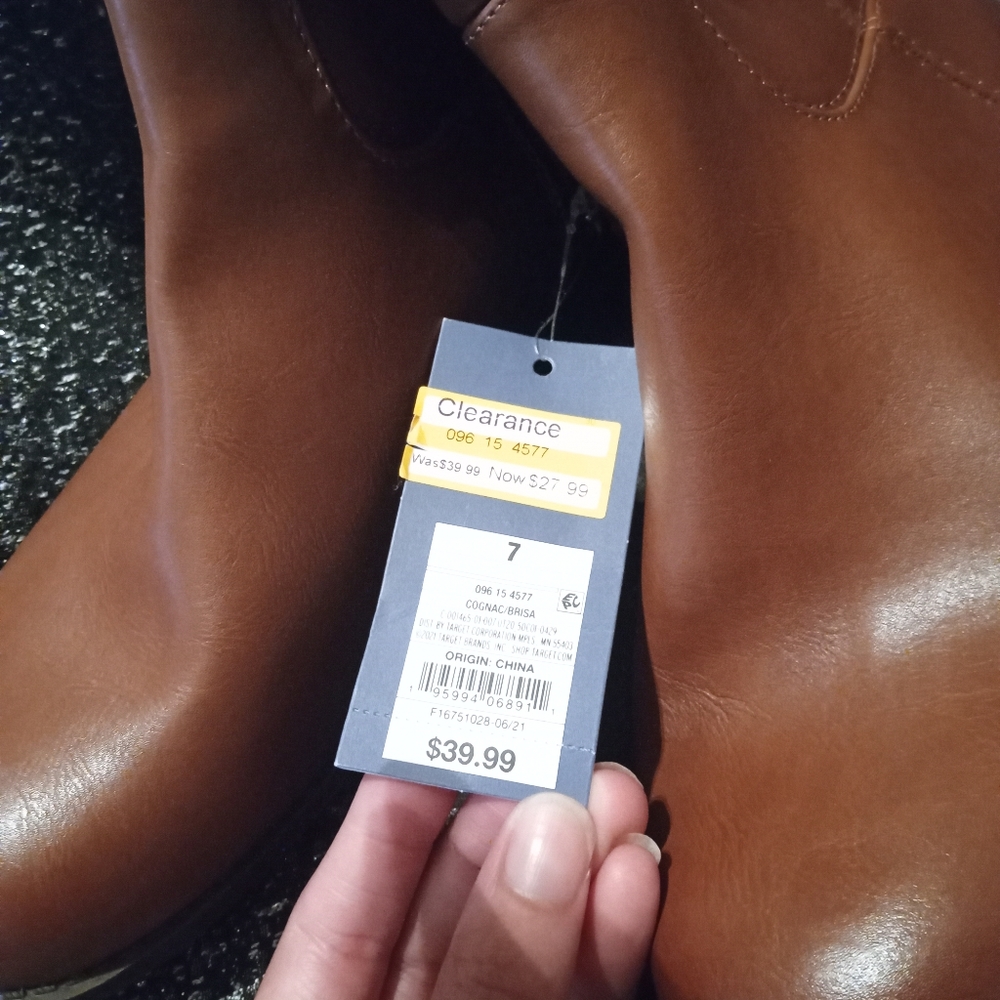 Boots - Picture 6 of 6